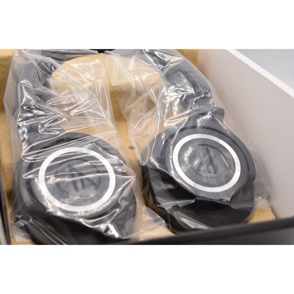 Audio-Technica M-Series ATH-M50X Professional Studio Monitor Headphones New Box - Picture 11 of 12